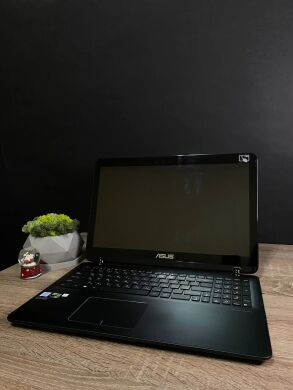 Ноутбук-трансформер Б-клас Asus Q534U / 15.6" (3840x2160) IPS / Intel Core i7-7500U (2 (4) ядра по 2.7 - 3.5 GHz) / 16 GB DDR4 / 512 GB SSD M.2 / nVidia GeForce GTX 950M, 2 GB GDDR5, 128-bit / WebCam / Win 10