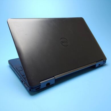 Ігровий ноутбук Dell Latitude E5540 / 15.6" (1920x1080) TN / Intel Core i7-4600U (2 (4) ядра по 2.1 - 3.3 GHz) / 8 GB DDR3 / 240 GB SSD / nVidia GeForce GT 720M, 2 GB DDR3, 64-bit / WebCam / Win 10 Pro