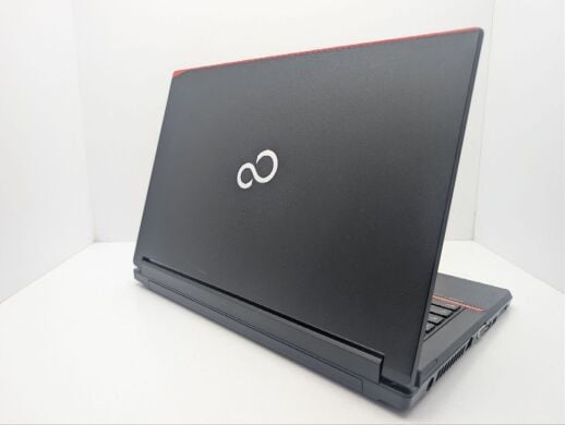 Ноутбук Fujitsu LifeBook E546 / 14" (1366x768) TN / Intel Core i5-6200U (2 (4) ядра по 2.3 - 2.8 GHz) / 8 GB DDR4 / 500 GB HDD / Intel HD Graphics 520 / WebCam