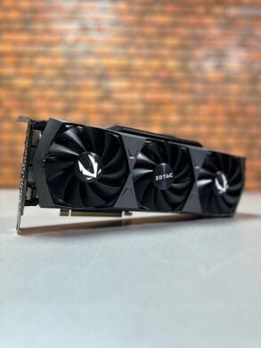 Дискретная видеокарта Zotac GeForce RTX 3080 Trinity OC, 10 GB GDDR6X, 320-bit / 1x HDMI, 3x DisplayPort / (ZT-A30800J-10P)