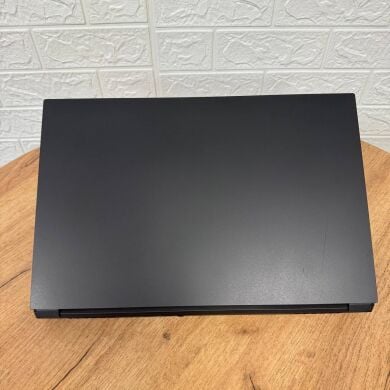 Ігровий ноутбук Б-клас Clevo NH77DE / 17.3" (1920x1080) IPS / Intel Core i7-10750H (6 (12) ядер по 2.6 - 5.0 GHz) / 8 GB DDR4 / 256 GB SSD NVMe + 1000 GB HDD / nVidia GeForce GTX 1650 Ti, 4 GB GDDR6, 128-bit / WebCam Ігровий ноутбук Б-клас Clevo NH77DE / 17.3" (1920x1080) IPS / Intel Core i7-10750H (6 (12) ядер по 2.6 - 5.0 GHz) / 8 GB DDR4 / 256 GB SSD NVMe + 1000 GB HDD / nVidia GeForce GTX 1650 Ti, 4 GB GDDR6, 128-bit / WebCam