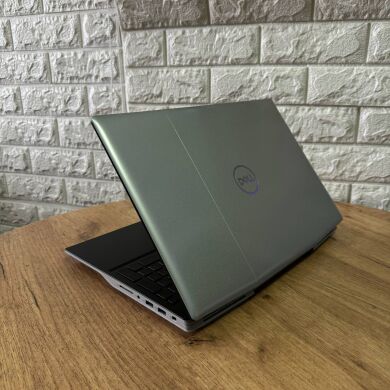 Ігровий ноутбук Dell G5 SE 5505 / 15.6" (1920x1080) IPS / AMD Ryzen 5 4600H (6 (12) ядер по 3.0 - 4.0 GHz) / 8 GB DDR4 / 256 GB SSD / AMD Radeon RX 5600M, 6 GB GDDR6, 192-bit / WebCam
