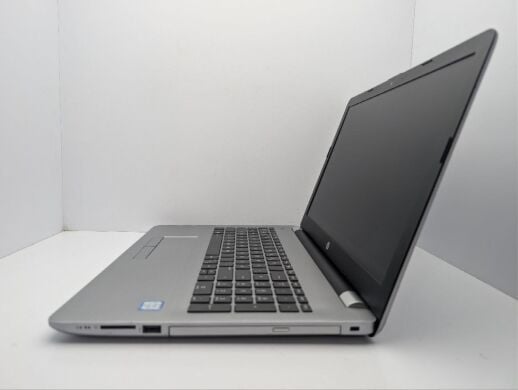 Ноутбук HP 250 G6 / 15.6" (1920x1080) TN / Intel Core i3-6006U (2 (4) ядра по 2.0 GHz) / 10 GB DDR4 / 256 GB SSD / Intel HD Graphics 520 / WebCam / DVD-ROM