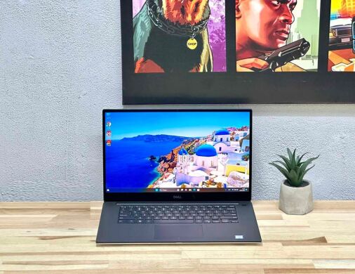 Мобільна робоча станція Dell Precision 5540 / 15.6" (3840x2160) IPS Touch / Intel Core i7-9850H (6 (12) ядер по 2.6 - 4.6 GHz) / 32 GB DDR4 / 512 GB SSD / nVidia Quadro T1000, 4 GB GDDR5, 128-bit / WebCam / Win 11 Pro