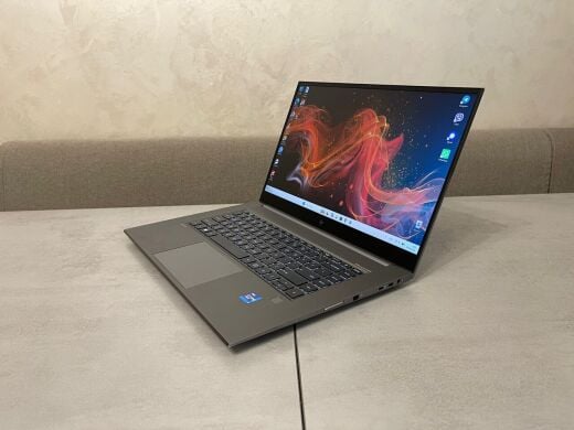 Мобильная рабочая станция HP ZBook Studio 15 G8 / 15.6" (1920x1080) IPS / Intel Core i7-11800H (8 (16) ядер по 4.6 GHz) / 32 GB DDR4 / 1000 GB SSD M.2 / nVidia RTX A3000, 6 GB GDDR6, 192-bit / WebCam / Fingerprint
