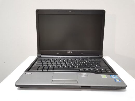 Ноутбук Fujitsu LifeBook S762 / 13.3" (1366x768) TN / Intel Core i5-3320M (2 (4) ядра по 2.6 - 3.3 GHz) / 4 GB DDR3 / 320 GB HDD / WebCam