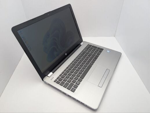Ноутбук HP 250 G6 / 15.6" (1920x1080) TN / Intel Core i3-6006U (2 (4) ядра по 2.0 GHz) / 10 GB DDR4 / 256 GB SSD / Intel HD Graphics 520 / WebCam / DVD-ROM