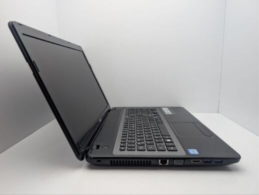 Ноутбук Acer TravelMate P273 / 17.3" (1600x900) TN / Intel Core i3-3120M (2 (4) ядра по 2.5 GHz) / 6 GB DDR3 / 750 GB HDD / Intel HD Graphics 4000 / WebCam