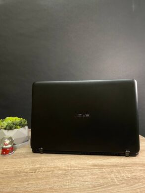 Ноутбук-трансформер Б-клас Asus Q534U / 15.6" (3840x2160) IPS / Intel Core i7-7500U (2 (4) ядра по 2.7 - 3.5 GHz) / 16 GB DDR4 / 512 GB SSD M.2 / nVidia GeForce GTX 950M, 2 GB GDDR5, 128-bit / WebCam / Win 10