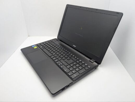 Ноутбук Acer Aspire E5-571G / 15.6" (1366x768) TN / Intel Core i3-4005U (2 (4) ядра по 1.7 GHz) / 6 GB DDR3 / 500 GB HDD / nVidia GeForce 820M, 1 GB GDDR3, 64-bit / WebCam / DVD-ROM