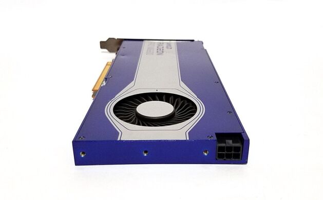 Дискретна відеокарта AMD Radeon Pro W6600, 8 GB GDDR6, 128-bit / DisplayPort