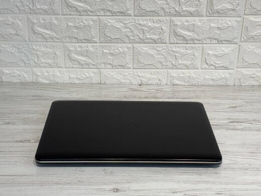 Ультрабук Asus VivoBook X540L / 15.6" (1366x768) TN / Intel Core i3-4005U (2 (4) ядра по 1.7 GHz) / 8 GB DDR3 / 500 GB HDD / nVidia GeForce 920M, 2 GB DDR3, 64-bit / WebCam / DVD-ROM