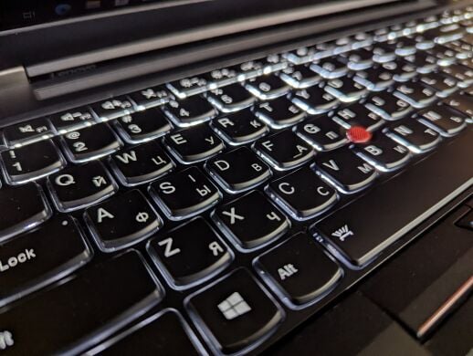 Мобильная рабочая станция Lenovo ThinkPad P50 / 15.6" (1920x1080) IPS / Intel Xeon E3-1505M v5 (4 (8) ядра по 2.8 - 3.7 GHz) / 16 GB DDR4 / 512 GB SSD / nVidia Quadro M2000M, 4 GB GDDR5, 128-bit / WebCam / Fingerprint / Windows 10