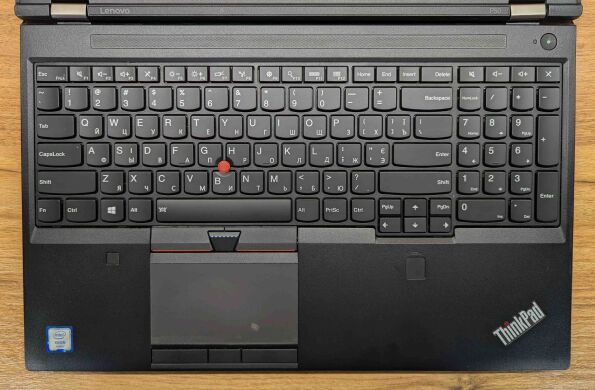 Мобильная рабочая станция Lenovo ThinkPad P50 / 15.6" (1920x1080) IPS / Intel Xeon E3-1505M v5 (4 (8) ядра по 2.8 - 3.7 GHz) / 16 GB DDR4 / 512 GB SSD / nVidia Quadro M2000M, 4 GB GDDR5, 128-bit / WebCam / Fingerprint / Windows 10
