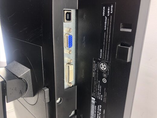 Монитор Dell P2212H / 22" (1920x1080) TN / DVI, VGA, USB-Hub + Кабель питания