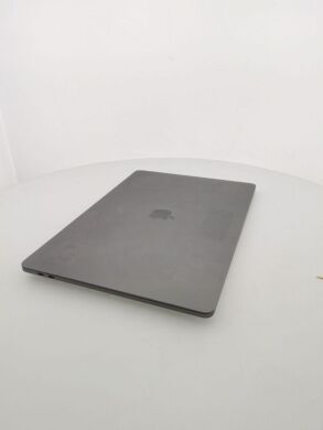 Ноутбук Apple MacBook Pro A1990 (2018 year) / 15.4" (2880x1800) IPS / Intel Core  i9-8950HK (6 (12) ядер по 2.9 - 4.8 GHz) / 16 GB DDR4 / 500 GB SSD / AMD Radeon Pro 555X, 4 GB GDDR5, 128-bit / WebCam 