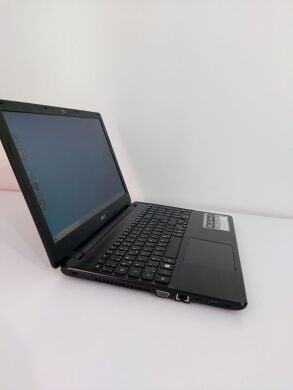 Ноутбук Б-клас Acer Aspire E5-571G / 15.6" (1366x768) TN / Intel Core i7-5500U (2 (4) ядра по 2.4 - 3.0 GHz) / 8 GB DDR3 / 256 GB SSD + 1000 GB HDD / nVidia GeForce 840M, 2 GB GDDR3, 64-bit / WebCam + Бездротова мишка Ноутбук Б-клас Acer Aspire E5-571G / 15.6" (1366x768) TN / Intel Core i7-5500U (2 (4) ядра по 2.4 - 3.0 GHz) / 8 GB DDR3 / 256 GB SSD + 1000 GB HDD / nVidia GeForce 840M, 2 GB GDDR3, 64-bit / WebCam + Бездротова мишка