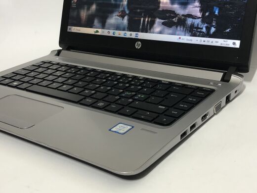 Ноутбук HP ProBook 430 G3 / 13.3" (1366x768) TN / Intel Core i3-6100U (2 (4) ядра по 2.3 GHz) / 8 GB DDR3 / 120 GB SSD / Intel HD Graphics 520 / WebCam / Windows 10 Home