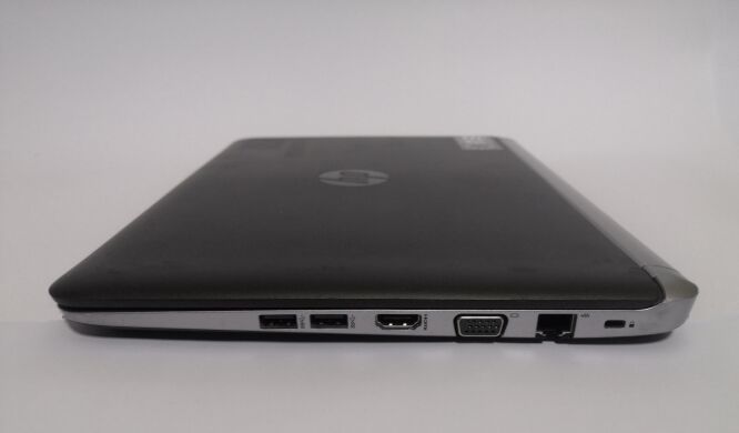Ноутбук HP ProBook 430 G3 / 13.3" (1366x768) TN / Intel Core i3-6100U (2 (4) ядра по 2.3 GHz) / 8 GB DDR4 / 120 GB SSD / Intel HD Graphics 520 / WebCam / Windows 10 Home