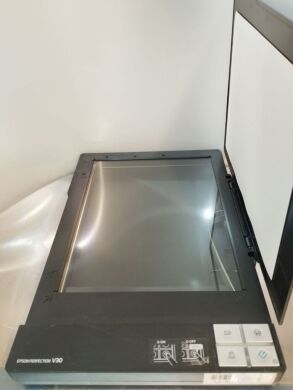 Сканер Epson Perfection V30 / USB 2.0 / Без БЖ 