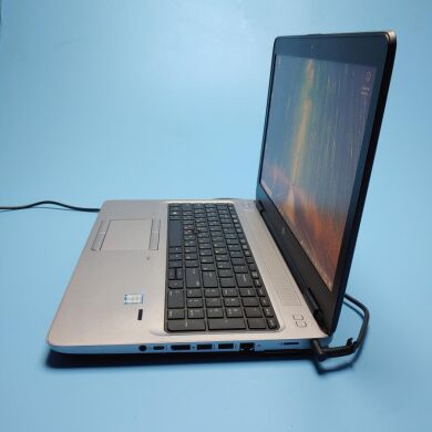 Ноутбук Б-клас HP ProBook 650 G2 / 15.6" (1366x768) TN / Intel Core i5-6300U (2 (4) ядра по 2.4 - 3.0 GHz) / 8 GB DDR4 / 480 GB SSD / AMD Radeon R7 M365X, 2 GB GDDR5, 128-bit / WebCam / Win 10 Pro