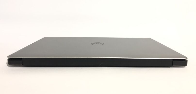 Мобильная рабочая станция Dell Precision 5520 / 15.6" (1920x1080) IPS / Intel Core i7-6820HQ (4 (8) ядра по 2.7 - 3.6 GHz) / 16 GB DDR4 / 256 GB SSD M.2 / nVidia Quadro M1200, 4 GB GDDR5, 128-bit / WebCam / Win 10 Pro