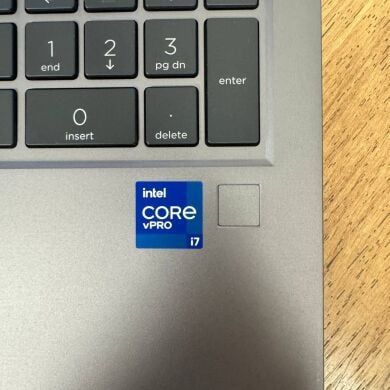 Мобільна робоча станція Б-клас HP ZBook Power 15 G8 / 15.6'' (1920x1080) IPS / Intel Core i7-11850H (8 (16) ядер по 2.5 - 4.8 GHz) / 16 GB DDR4 / 512 GB SSD NVMe / nVidia Quadro T1200, 4 GB GDDR6, 128-bit / WebCam Мобільна робоча станція Б-клас HP ZBook Power 15 G8 / 15.6'' (1920x1080) IPS / Intel Core i7-11850H (8 (16) ядер по 2.5 - 4.8 GHz) / 16 GB DDR4 / 512 GB SSD NVMe / nVidia Quadro T1200, 4 GB GDDR6, 128-bit / WebCam