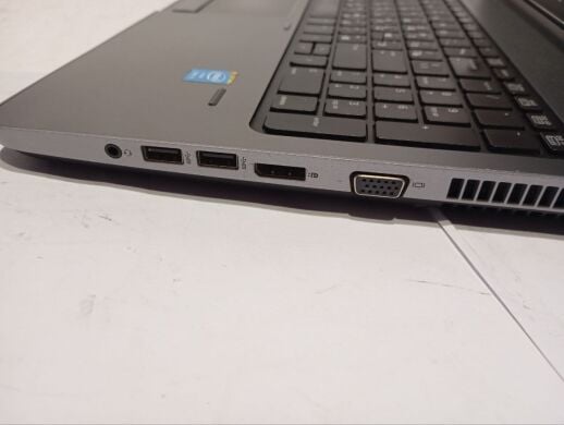 Ноутбук Б-класс HP ProBook 650 G1 / 15.6" (1920x1080) TN / Intel Core i5-4200M (2 (4) ядра по 2.5 - 3.1 GHz) / 8 GB DDR3 / 500 GB HDD / Intel HD Graphics 4600 / WebCam / АКБ не держит