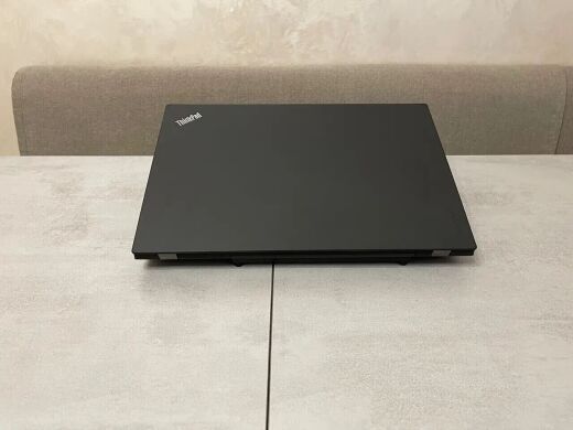 Ноутбук Lenovo ThinkPad T560 / 15.6" (1366x768) TN / Intel Core i5-6200U (2 (4) ядра по 2.3 - 2.8 GHz) / 8 GB DDR3 / 240 GB SSD / WebCam / USB 3.0 / HDMI / MiniDP