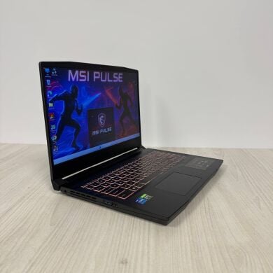 Ігровий ноутбук Б-клас MSI Pulse GL66 11UGKV / 15.6" (1920x1080) IPS / Intel Core i7-11800H (8 (16) ядер по 1.9 - 4.6 GHz) / 16 GB DDR4 / 512 GB SSD NVMe / nVidia GeForce RTX 3070, 8 GB GDDR6, 256-bit / WebCam