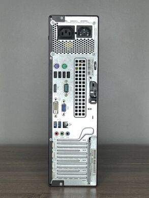 Комп'ютер Fujitsu Esprimo E720 SFF / Intel Core i5-4570 (4 ядра по 3.2 - 3.6 GHz) / 4 GB DDR3 / 500 GB HDD