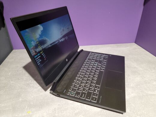 Игровой ноутбук HP Pavilion Gaming 15-EС2823NO / 15.6" (1920x1080) IPS / AMD Ryzen 5 5600H (6 (12) ядер по 3.3 - 4.2 GHz) / 16 GB DDR4 / 1000 GB SSD / nVidia GeForce RTX 3050, 4 GB GDDR6, 128-bit / WebCam