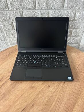 Ігровий ноутбук Dell Latitude E5570 / 15.6" (1920x1080) IPS / Intel Core i7-6600U (2 (4) ядра по 2.6 - 3.4 GHz) / 16 GB DDR4 / 512 GB SSD / AMD Radeon R7 M360, 2 GB DDR3, 64-bit / WebCam 