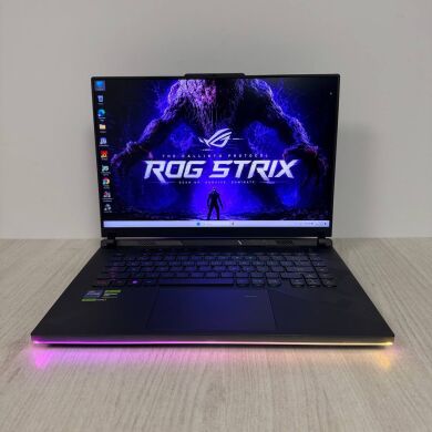 Ігровий ноутбук Asus ROG Strix SCAR 16 G634JZR / 16" (2560x1600) IPS / Intel Core i9-14900HX (24 (32) ядра по 1.6 - 5.8 GHz) / 32 GB DDR5 / 1000 GB SSD / nVidia GeForce RTX 4080, 12 GB GDDR6X, 192-bit / WebCam