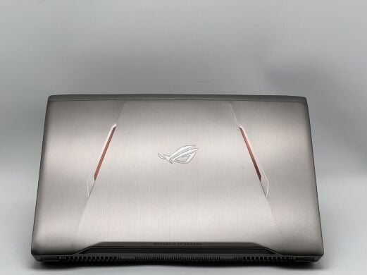 Игровой ноутбук Б-класс Asus ROG Strix GL702VS-RS71 / 17.3" (1920x1080) IPS / Intel Core i7-7700HQ (4 (8) ядра по 2.8 - 3.8 GHz) / 16 GB DDR4 / 960 GB SSD / nVidia GeForce GTX 1070, 8 GB GDDR5, 256-bit / WebCam / HDMI Игровой ноутбук Б-класс Asus ROG Strix GL702VS-RS71 / 17.3" (1920x1080) IPS / Intel Core i7-7700HQ (4 (8) ядра по 2.8 - 3.8 GHz) / 16 GB DDR4 / 960 GB SSD / nVidia GeForce GTX 1070, 8 GB GDDR5, 256-bit / WebCam / HDMI