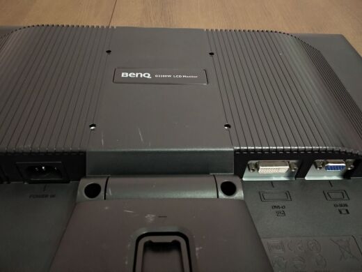 Монитор Б-класс BenQ G2200W / 22" (1680x1050) TN / VGA, DVI / VESA 100x100