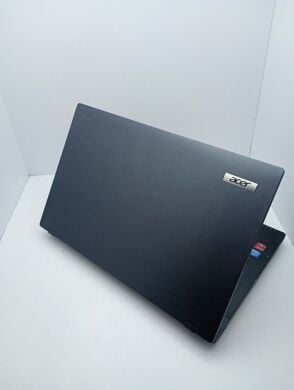 Ноутбук Acer Aspire 7750G / 17.3" (1600x900) TN / Intel Core i5-2430M (2 (4) ядра по 2.4 - 3.0 GHz) / 8 GB DDR3 / 320 GB HDD / AMD Radeon HD 6700M, 1 GB DDR3, 128-bit / WebCam