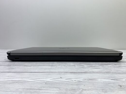 Ноутбук Fujitsu LifeBook E746 / 14" (1920x1080) IPS / Intel Core i7-6600U (2 (4) ядра по 2.6 - 3.4 GHz) / 8 GB DDR4 / 120 GB SSD / Intel HD Graphics 520 / WebCam