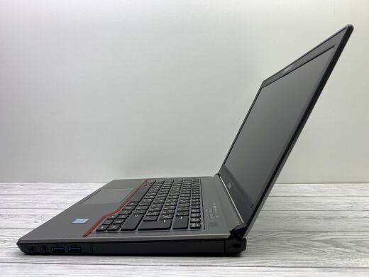 Ноутбук Fujitsu LifeBook E746 / 14" (1920x1080) IPS / Intel Core i7-6600U (2 (4) ядра по 2.6 - 3.4 GHz) / 8 GB DDR4 / 120 GB SSD / Intel HD Graphics 520 / WebCam
