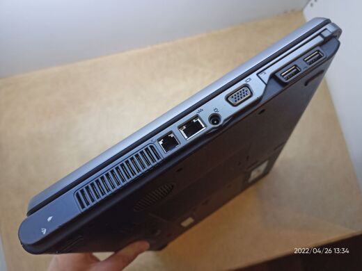 Ноутбук HP Compaq 510 / 15.4" (1280x800) TN / Intel Celeron M 420 (1 ядра по 1.6 GHz) / 2 GB DDR2 / 60 GB HDD / Intel 915GM Graphics / АКБ не держит Ноутбук HP Compaq 510 / 15.4" (1280x800) TN / Intel Celeron M 420 (1 ядра по 1.6 GHz) / 2 GB DDR2 / 60 GB HDD / Intel 915GM Graphics / АКБ не держит