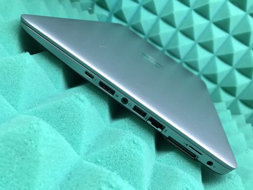 Ноутбук HP EliteBook 840 G3 / 14" (1366x768) TN / Intel Core i5-6300U (2 (4) ядра по 2.4 - 3.0 GHz) / 8 GB DDR4 / 128 GB SSD + 500 GB HDD / Intel HD Graphics 520 / WebCam / Fingerprint / DisplayPort