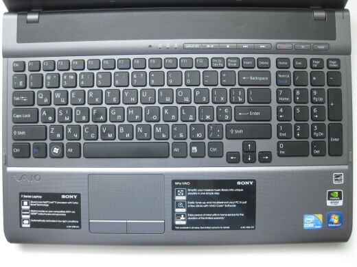 Ноутбук Sony Vaio VPCF1 / 16.4" (1600x900) TN / Intel Core i7-740QM (4 (8) ядра по 1.73 - 2.93 GHz) / 8 GB DDR3 / 256 GB SSD / nVidia GeForce 310M, 512 MB GDDR3, 64-bit / WebCam
