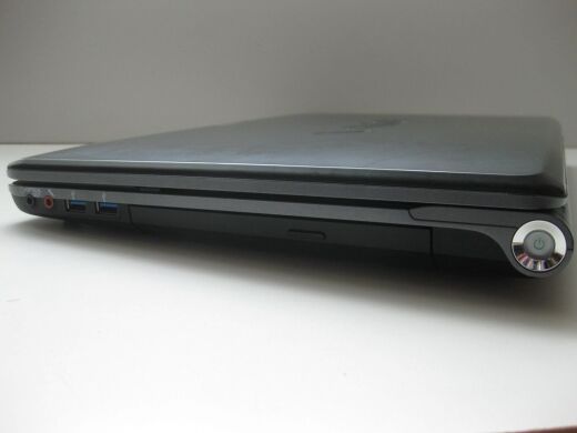Ноутбук Sony Vaio VPCF1 / 16.4" (1600x900) TN / Intel Core i7-740QM (4 (8) ядра по 1.73 - 2.93 GHz) / 8 GB DDR3 / 256 GB SSD / nVidia GeForce 310M, 512 MB GDDR3, 64-bit / WebCam