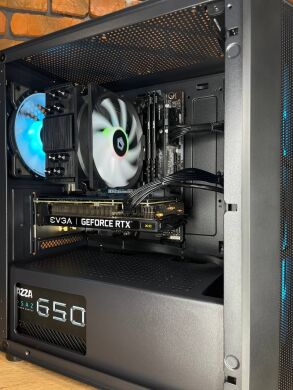 Сборка под заказ: новый игровой ПК Qube Wind Black Tower / Intel Core i3-12100F (4 (8) ядра по 3.3 - 4.3 GHz) / 16 GB DDR4 / 1000 GB SSD M.2 / nVidia GeForce RTX 3060, 12 GB GDDR6, 192-bit / HDMI / 650W
