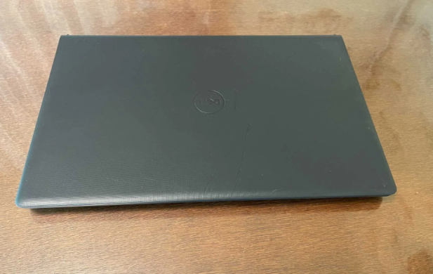 Ультрабук Б-класс Dell Vostro 3520 / 15.6" (1920x1080) IPS / Intel Core i7-1255U (10 (12) ядер по 3.5 - 4.7 GHz) / 8 GB DDR4 / 512 GB SSD / Intel Iris Xe Graphics eligible / WebCam