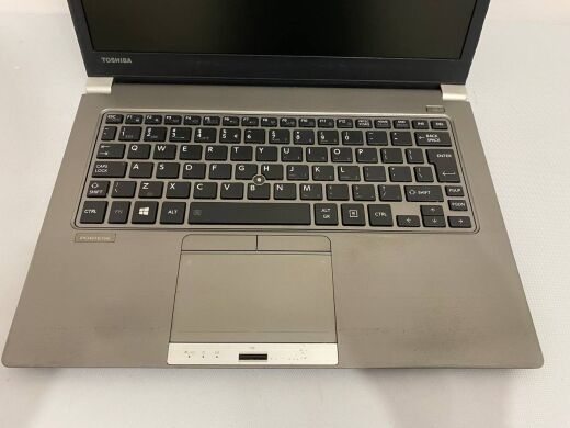 Ультрабук Б-клас Toshiba Portege Z30-A-189 / 13.3" (1366x768) TN / Intel Core i5-4210U (2 (4) ядра по 1.7 - 2.7 GHz) / 8 GB DDR3 / 128 GB SSD / Intel HD Graphics 4400 / WebCam