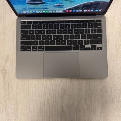 Ультрабук Б-клас Apple MacBook Air 13 2020 A2337 Gold / 13.3" (2560x1600) IPS / Apple M1 (8 ядер по 2.1 - 3.2 GHz) / 8 GB DDR3 / 256 GB SSD / Apple M1 Graphics / WebCam / MacOS
