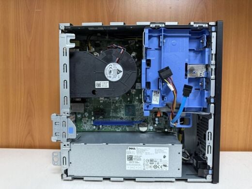 Компьютер Dell OptiPlex 3050 SFF / Intel Core i5-6500 (4 ядра по 3.2 - 3.6 GHz) / 16 GB DDR4 / 250 GB SSD / Intel HD Graphics 530 / 180W / DisplayPort / HDMI