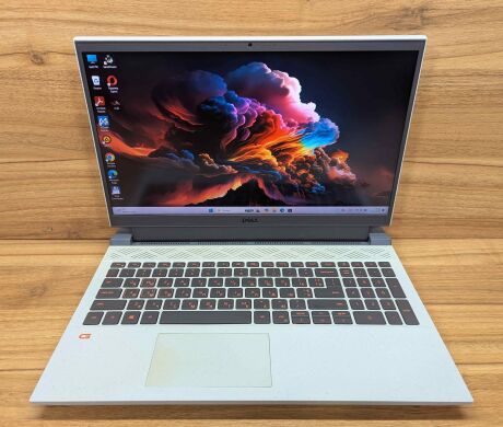 Игровой ноутбук Dell G15 5515 / 15.6" (1920x1080) IPS / AMD Ryzen 5 5600H (6 (12) ядер по 3.3 - 4.2 GHz) / 16 GB DDR4 / 512 GB SSD / nVidia GeForce RTX 3050, 4 GB GDDR6, 128-bit / WebCam / Windows 11 Игровой ноутбук Dell G15 5515 / 15.6" (1920x1080) IPS / AMD Ryzen 5 5600H (6 (12) ядер по 3.3 - 4.2 GHz) / 16 GB DDR4 / 512 GB SSD / nVidia GeForce RTX 3050, 4 GB GDDR6, 128-bit / WebCam / Windows 11
