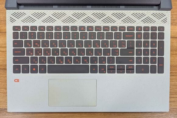 Игровой ноутбук Dell G15 5515 / 15.6" (1920x1080) IPS / AMD Ryzen 5 5600H (6 (12) ядер по 3.3 - 4.2 GHz) / 16 GB DDR4 / 512 GB SSD / nVidia GeForce RTX 3050, 4 GB GDDR6, 128-bit / WebCam / Windows 11 Игровой ноутбук Dell G15 5515 / 15.6" (1920x1080) IPS / AMD Ryzen 5 5600H (6 (12) ядер по 3.3 - 4.2 GHz) / 16 GB DDR4 / 512 GB SSD / nVidia GeForce RTX 3050, 4 GB GDDR6, 128-bit / WebCam / Windows 11